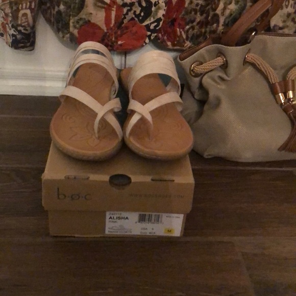 boc Shoes - Beautiful Rose Gold Sandals